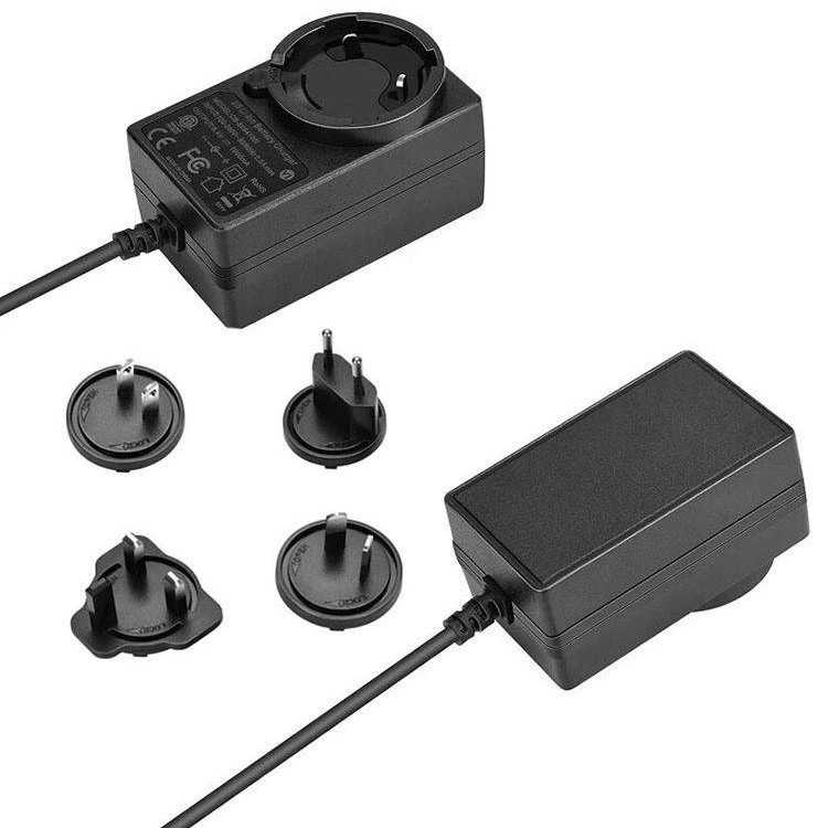 Adaptor de alimentare interschimbabil 12V 2A
