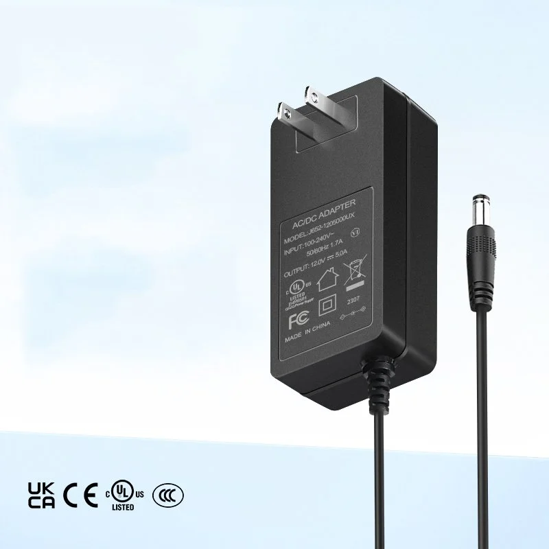 Adaptor de alimentare 12V 5A pentru montare pe perete