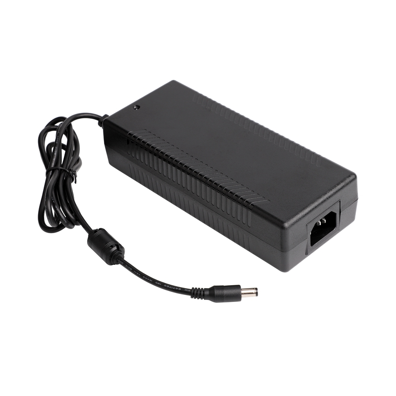 Adaptor AC-DC pentru desktop de mare putere de 150 W
