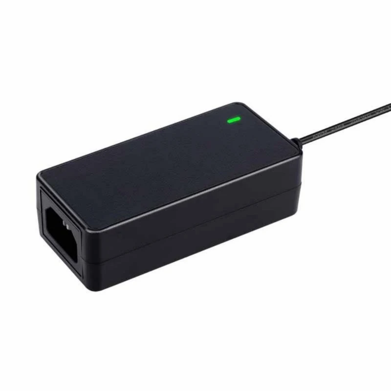 Adaptor de alimentare pentru desktop de 180 W