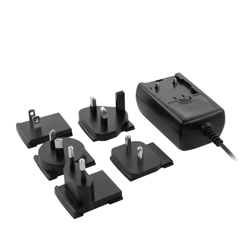 Adaptor de alimentare cu priză interschimbabil de 24 W