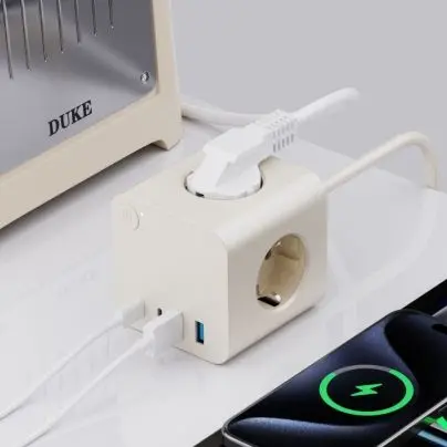 Priză de alimentare UE cu 25 W PD USB 3 prize AC